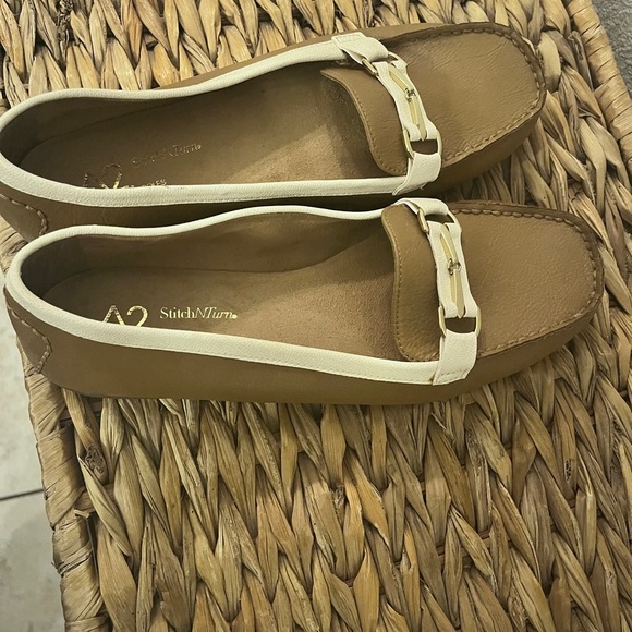Stylish   M2  Stitch & Turn LoafersTan and White - Picture 8 of 14